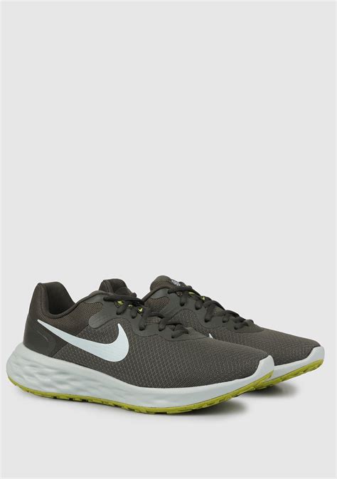 Nike yeşil koşu ayakkabısı